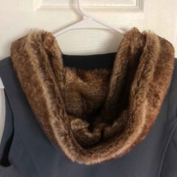 Marmot Softshell Vest - Picture 3 of 4